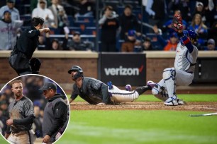 Pete Alonso gets thrown at home in Mets' loss to the Cubs.