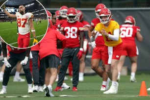 Travis Kelce impressed with Carson Wentz