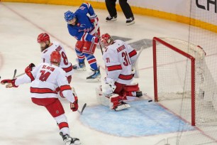 Vincent Trocheck scores the game-winning goal on Frederik Andersen in double overtime to lead the Rangers to a 4-3 Game 2 win over the Hurricanes.