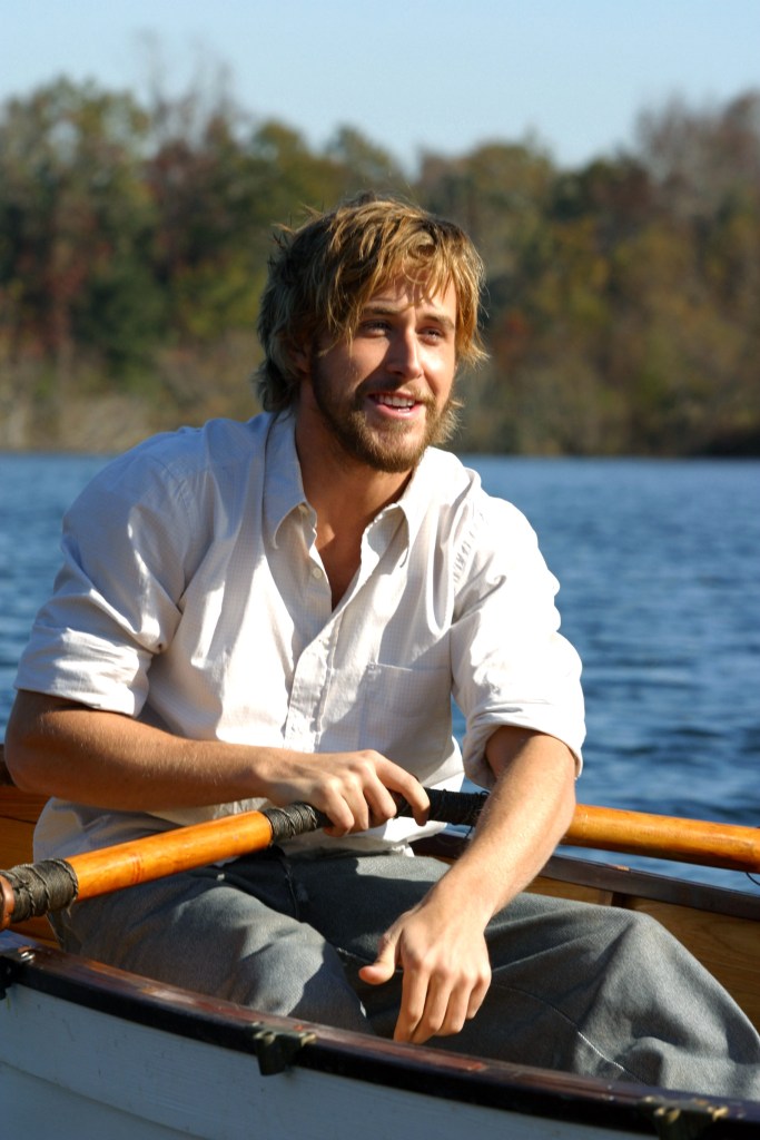 Ryan Gosling in a scene from the 2004 film 'The Notebook', rowing a boat