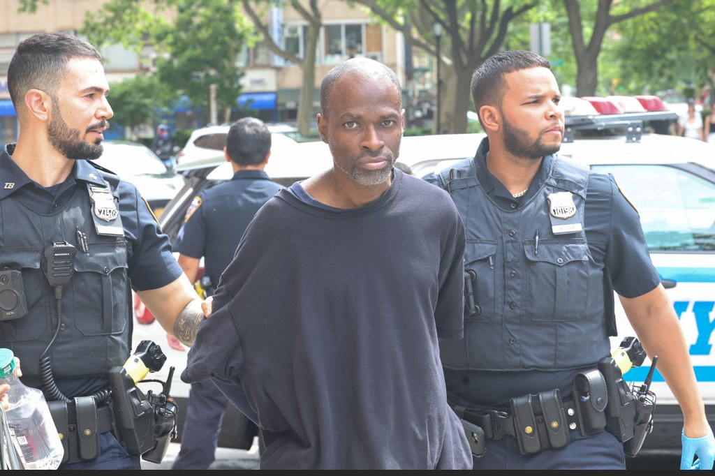 NYPD Transit 2 officers with an arrest after a subway passenger was lit on fire