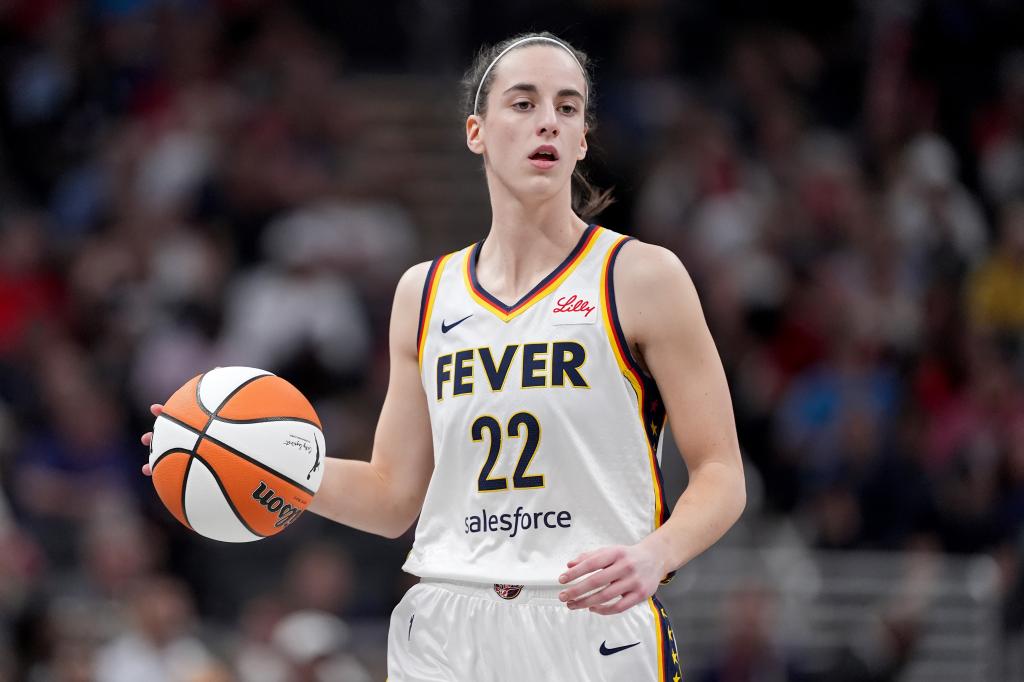 Caitlin Clark #22 of the Indiana Fever dribbles the ball during the third quarter in the game at Gainbridge Fieldhouse on May 20, 2024 in Indianapolis, Indiana.  