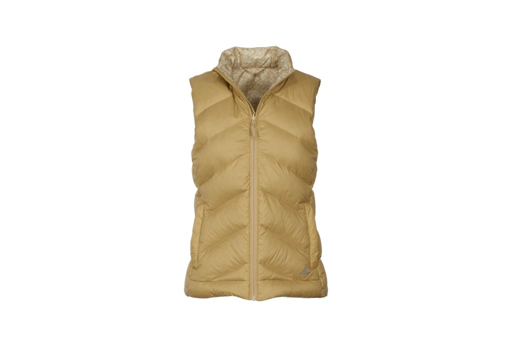 A vest with a zipper