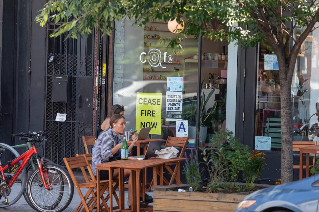 Artshack at 1127 Bedford Ave in Brooklyn displaying 'Cease Fire Now' posters in solidarity with the people of Palestine