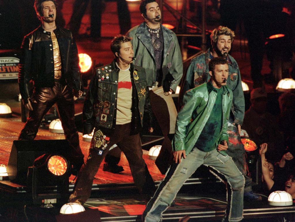 *NSYNC performing at the 2001 Super Bowl