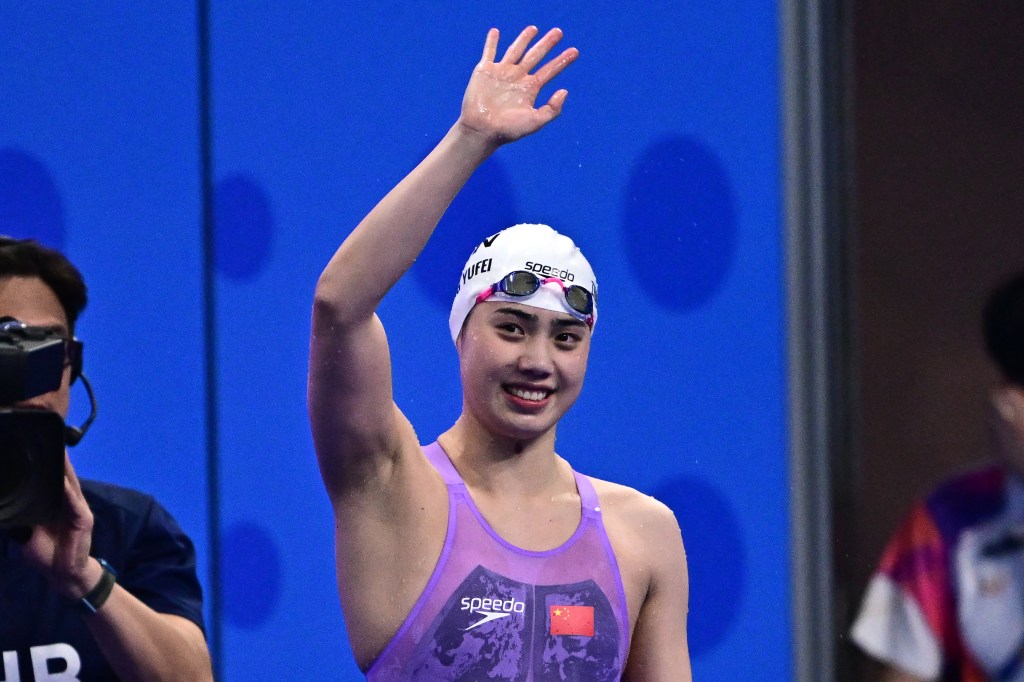 Zhang Yufei celebrating after winning the women's 50m butterfly event at the 2022 Asian Games, implicated in a doping scandal for the Paris Olympics