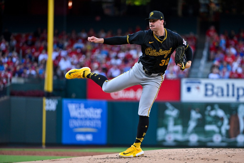 Pittsburgh Pirates starting pitcher Paul Skenes (30) pitches against the St. Louis Cardinals during the second inning at Busch Stadium. 