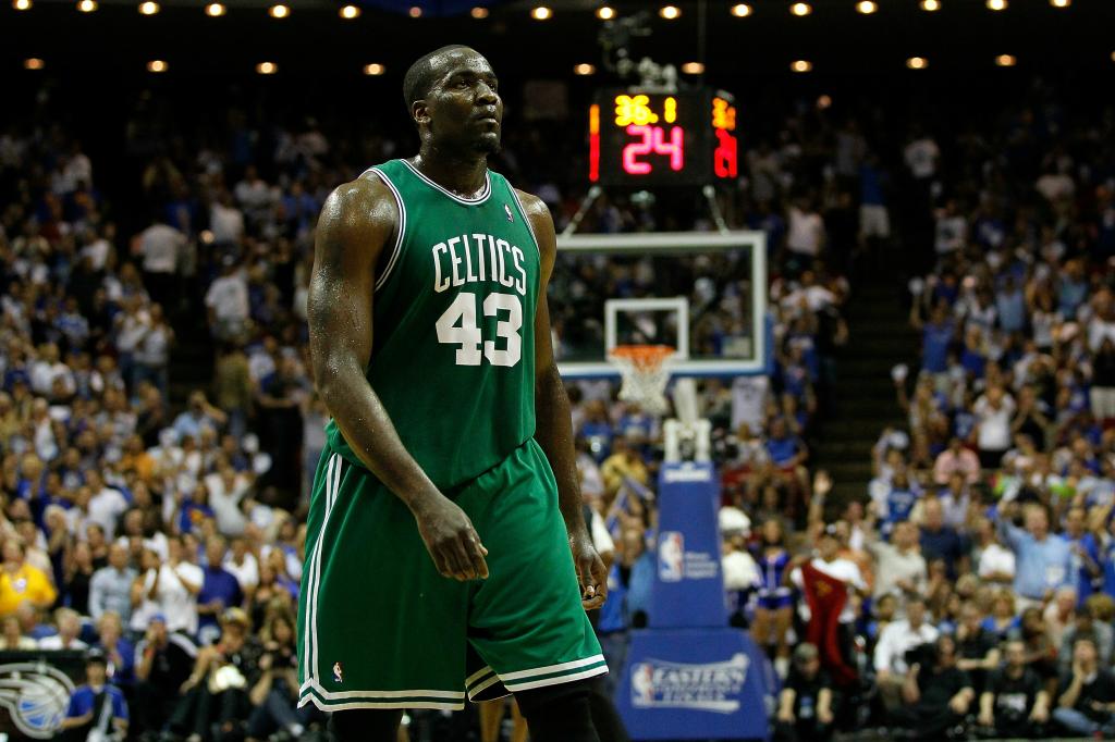 Kendrick Perkins won a title with the Celtics in 2008.