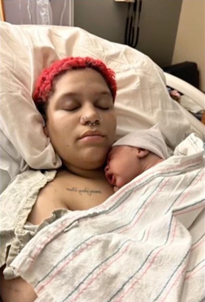 Taylor Dobbins says she didnt know she was pregnant until she was giving birth.