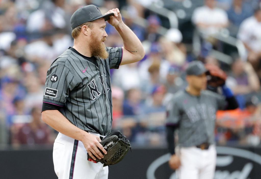 Jake Diekman gave up two key walks in the eighth inning in which the Mets lost the lead in their 9-6 loss to the Astros.