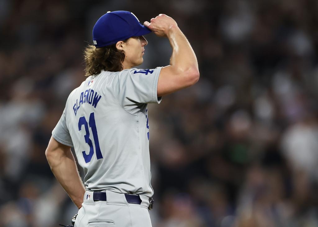 Tyler Glasnow reacts after giving up a three-run homer to Trent Grisham in the Dodgers' loss to the Yankees.