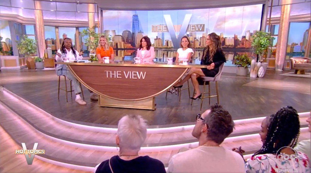 Ryan Reynolds in "The View" audience. 