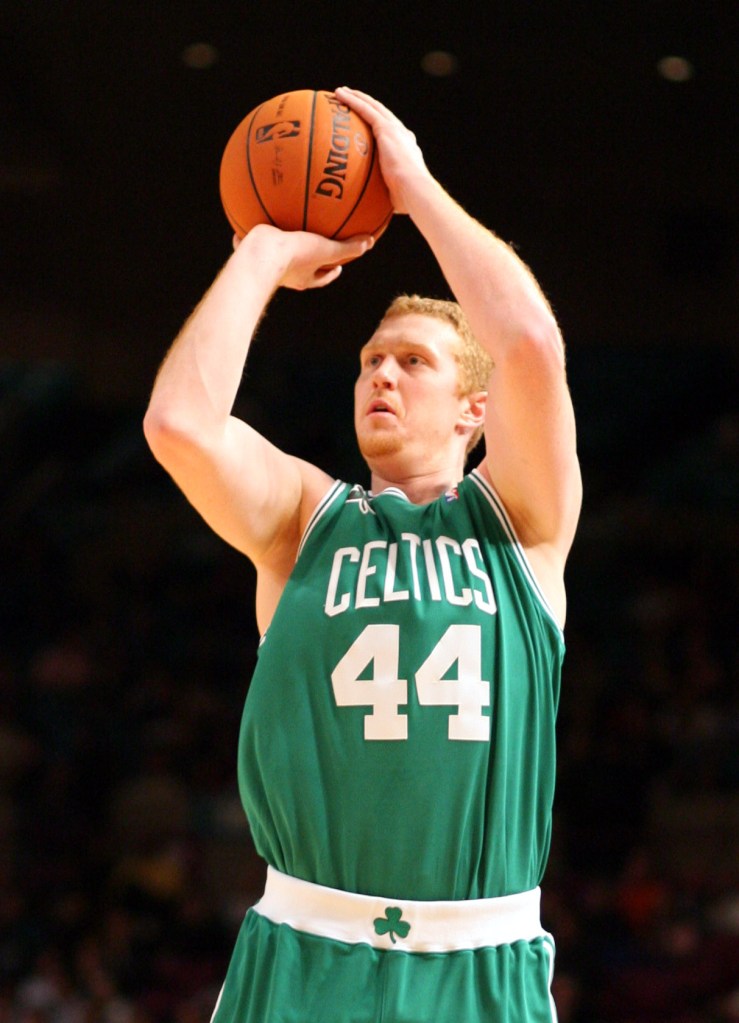 Brian Scalabrine during a 2006 game.
