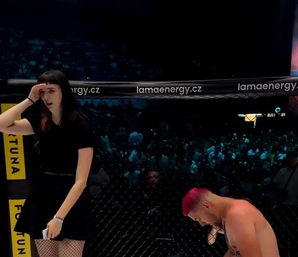 Lukas Bukovaz proposed to his girlfriend but came out as the only fighter with two losses. 