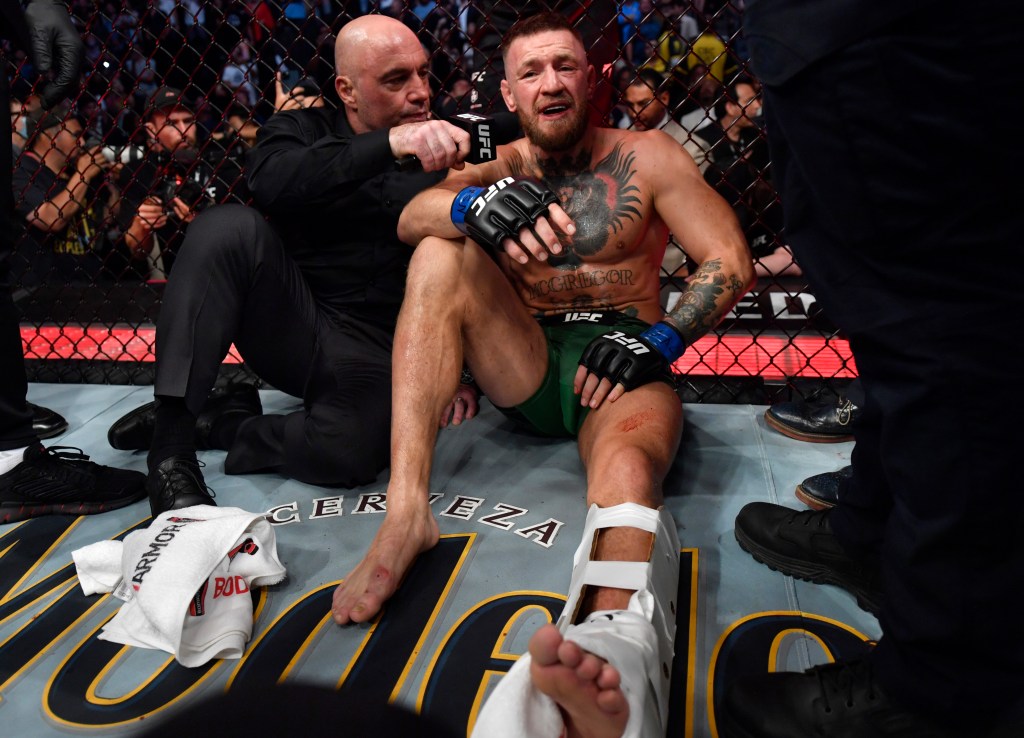 Conor McGregor broke his left pinkie toe in training camp, the same leg he had surgery on in July 2021. 