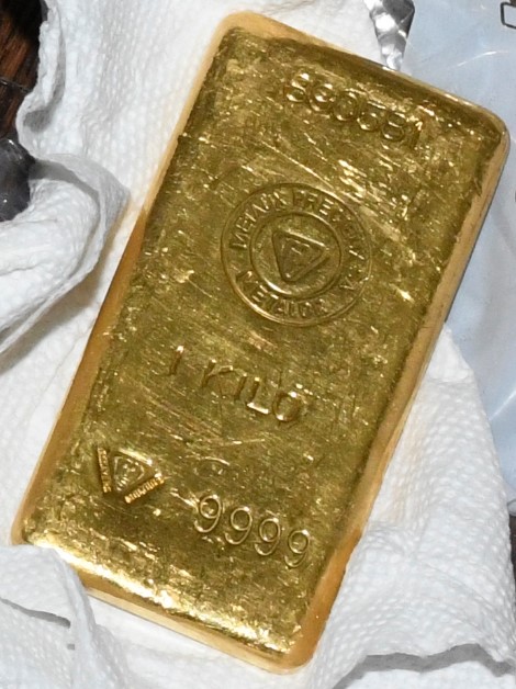 Gold bar on a paper towel