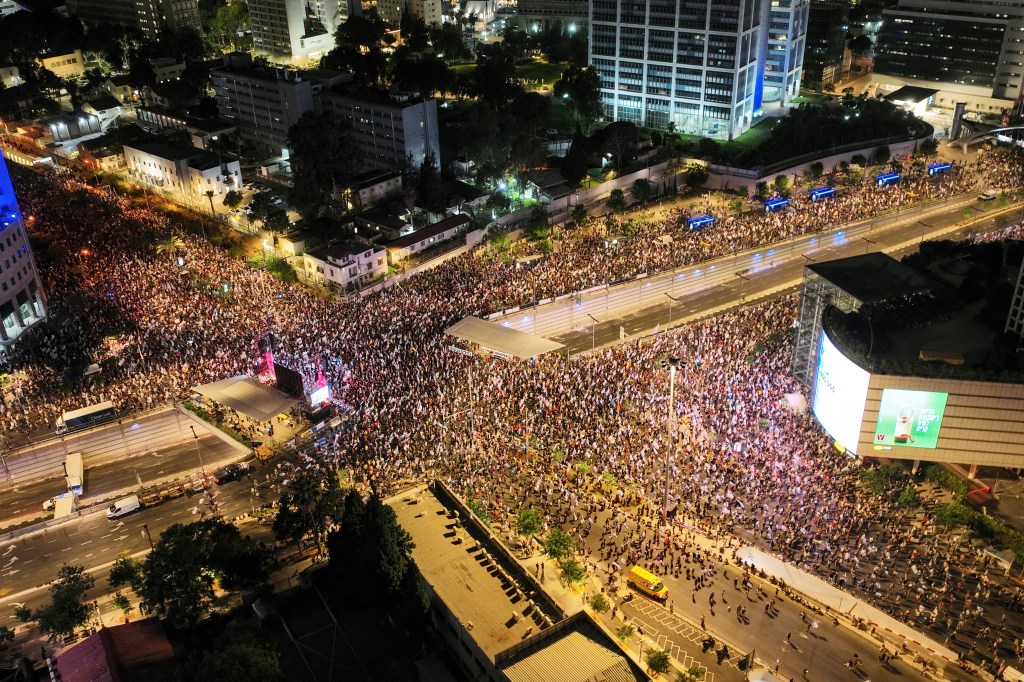 A demonstration calling for the hostages' return in Tel Aviv.