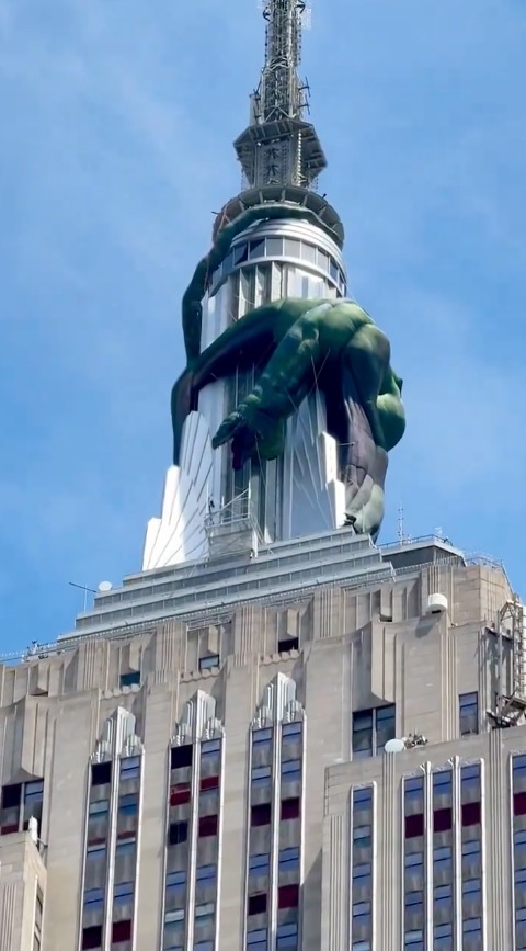 A detailed view of the dragon seen in NYC.
