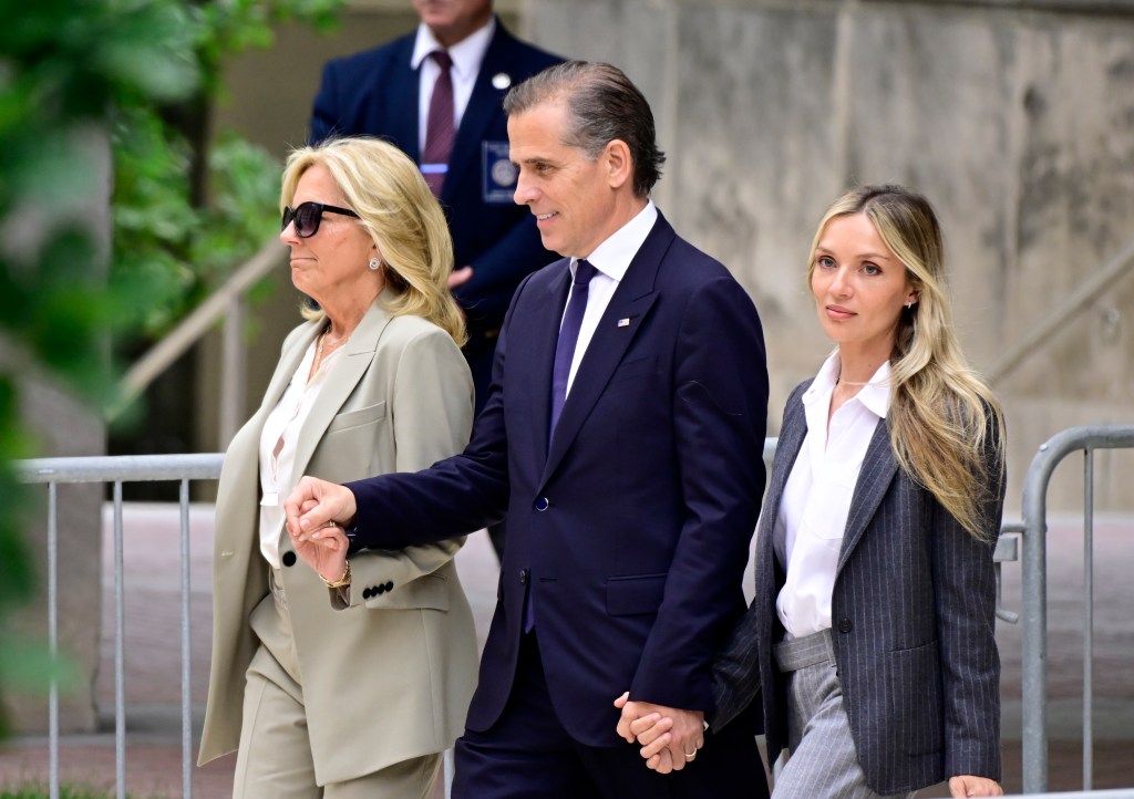 Hunter Biden with First Lady Jill Biden and his wife Melissa. 