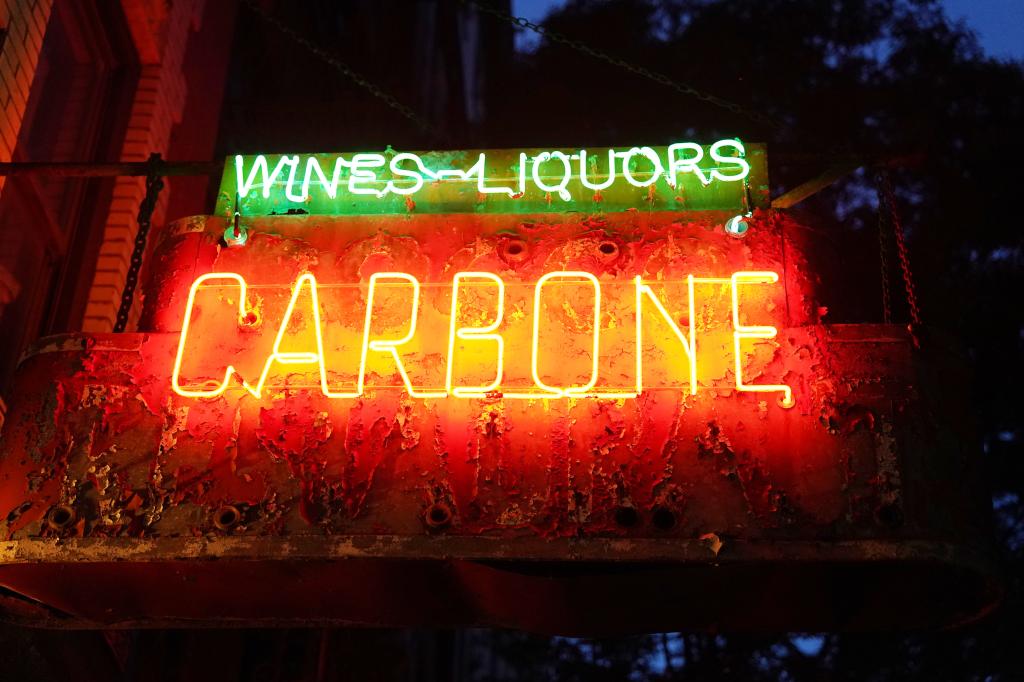 Carbone neon sign 