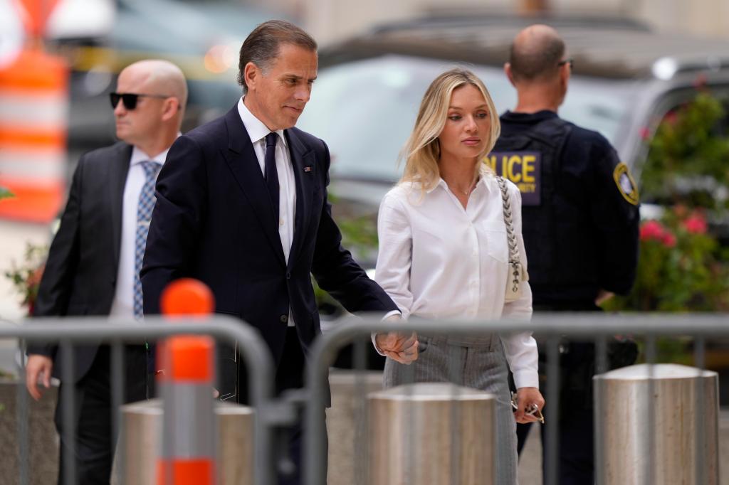 Hunter Biden arrives to federal court with his wife, Melissa Cohen Biden