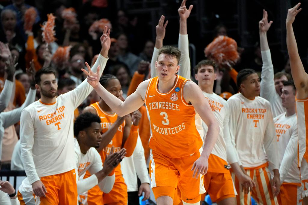 Dalton Knecht starred at Tennessee in college.