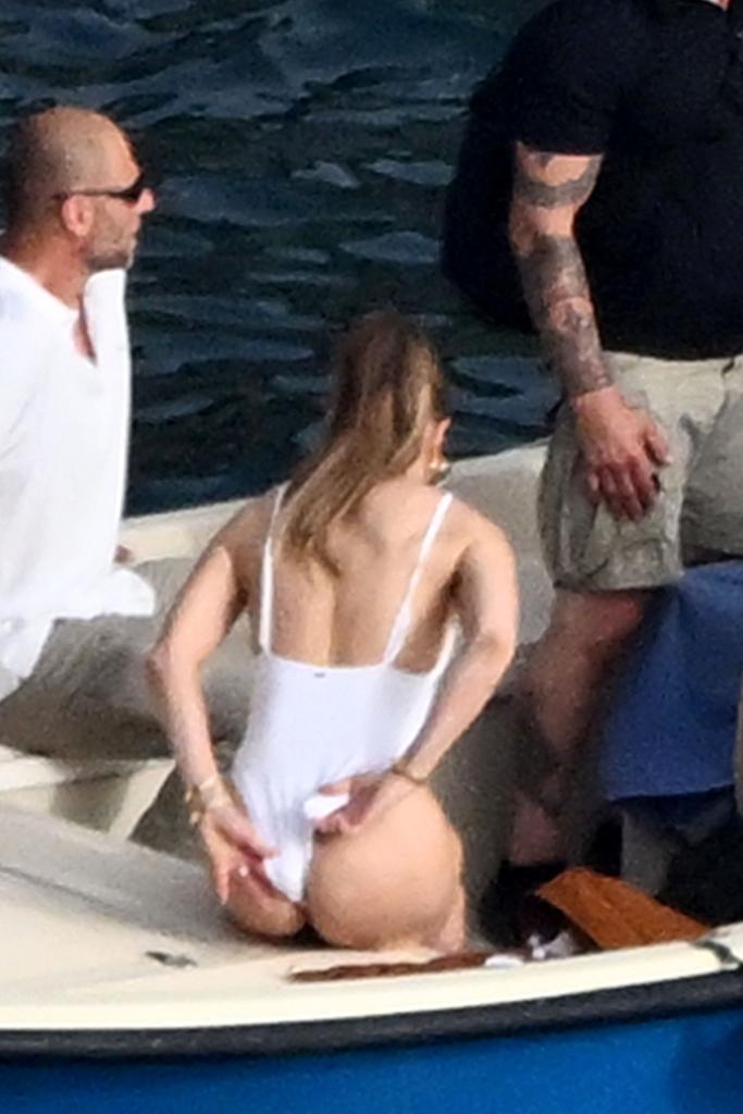 J-Lo with a wedgie. 