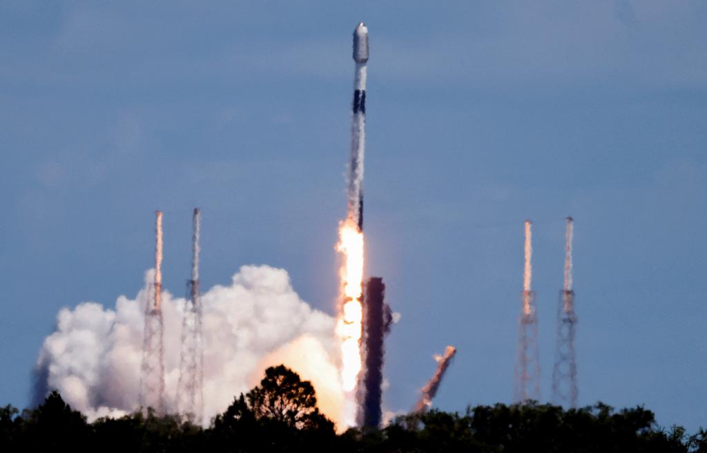 A SpaceX Falcon 9 rocket is launched, carrying 23 Starlink satellites into low Earth orbit in Cape Canaveral, Florida, U.S. May 6, 2024