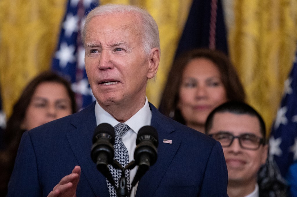 President Biden will issue a mass-pardon of veterans convicted of consensual same-sex activity, according to the White House.