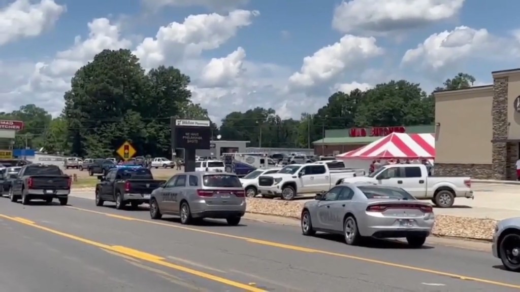 Emergency services rushed to the Mad Butcher grocery store in Arkansas on Friday morning following reports of a shooting.