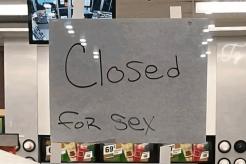 Closed sign.