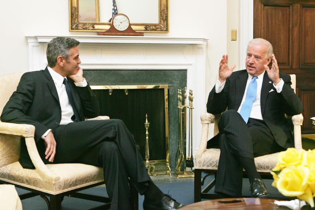 George Clooney speaking to Joe Biden in 2009.