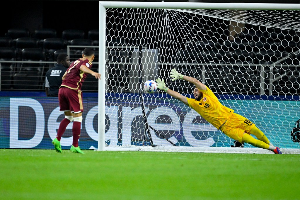 Venezuela forward Jefferson Savarino (7) misses on an attempt against Canada goalkeeper Maxime Crepeau (16) during penalty kicks in the 2024 Copa America quarterfinal at AT&T Stadium.