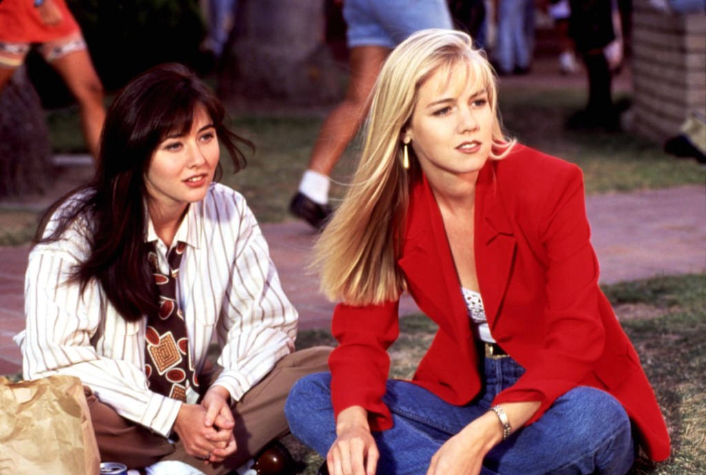 Shannen Doherty, Jennie Garth in 'Beverly Hills, 90210'