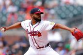 Reynaldo Lopez leads the favored Braves against the Giants.