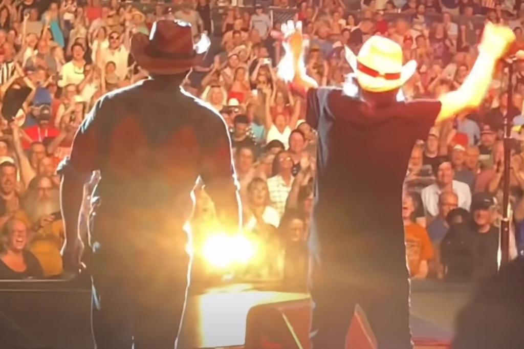 Nelson’s appearance at his annual 4th of July Picnic event in Camden, New Jersey, was met with enthusiasm and love from fans.