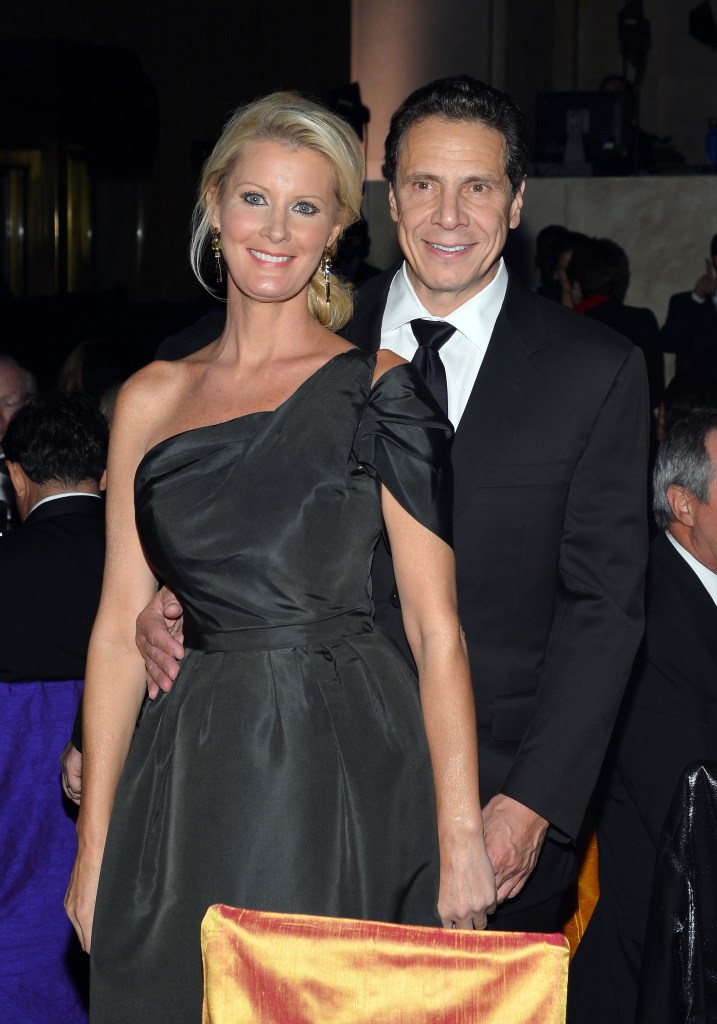 Sandra Lee and Andrew Cuomo at the  Elton John AIDS Foundation event in 2013