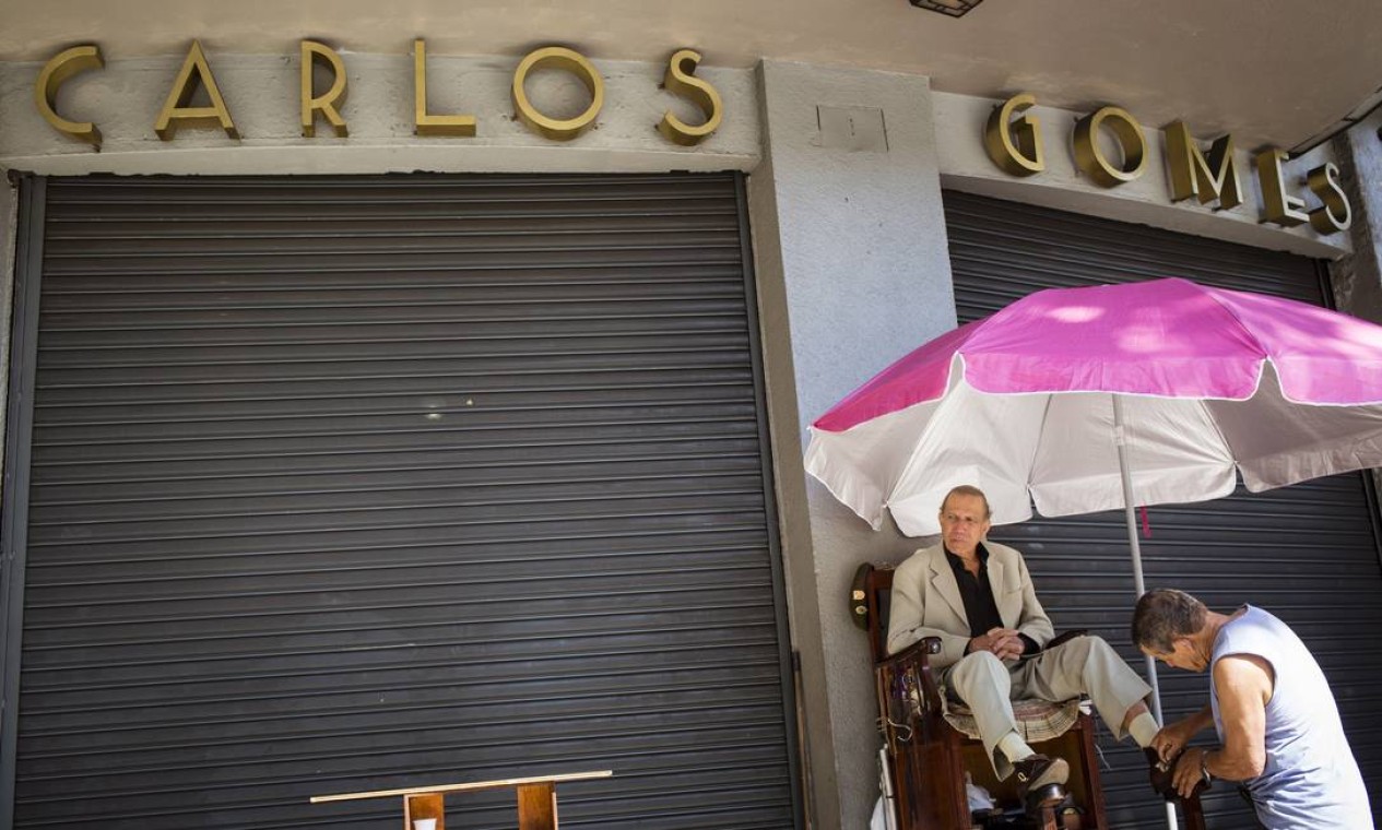 A primeira peça de Nelson Rodrigues, "A mulher sem pecado", estreou no Teatro Carlos Gomes, em dezembro de 1942. Foto: Fernando Lemos / Agência O Globo