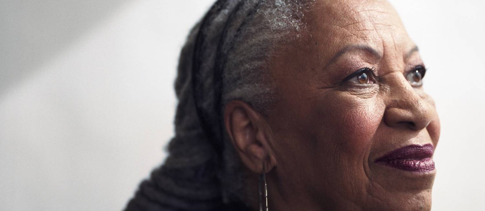 A escritora Toni Morrison, em 2008, em Nova York Foto: Damon Winter/NYT