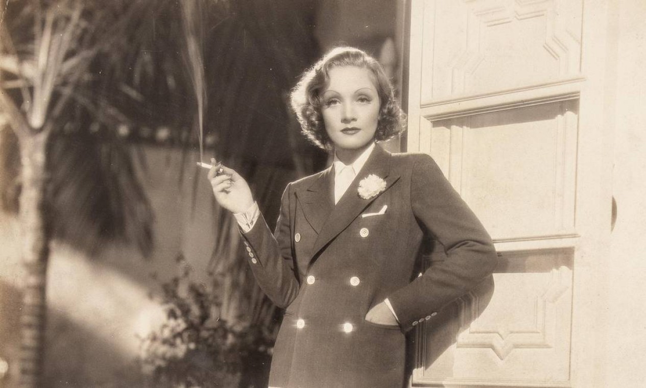 Marlene Dietrich: autógrafo é dedicado à revista Cinearte Foto: Divulgaçao/Cinédia