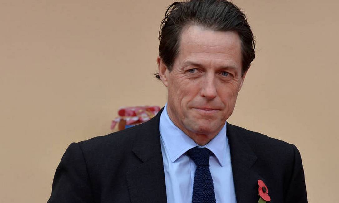 Hugh Grant: ator assinou carta com duras críticas ao governo britânico por suposto desmonte do setor público de TV e radiodifusão Foto: Reuters