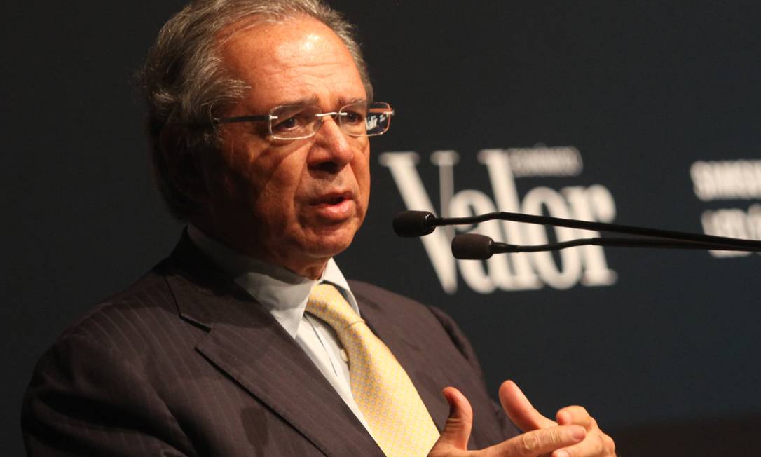 Ministro Paulo Guedes faz palestra durante entrega do Anuário Valor 1000, em São Paulo Foto: Leonardo Rodrigues / Agência O Globo