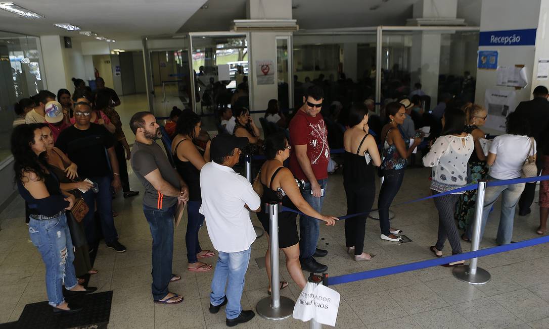 Agência do INSS em Brasília Foto: Jorge William / Agência O Globo