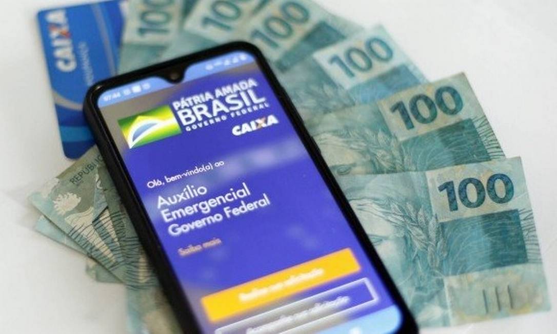 Aplicatico Caixa Tem apresentou problemas nesta quinta e espera na fila virtual chegou a mais de uma hora Foto: Arquivo