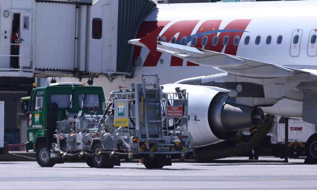 Ministério da Infraestrutura quer que benefício a combustíveis seja estendido a querosene de aviação Foto: Jorge William / Agência O Globo