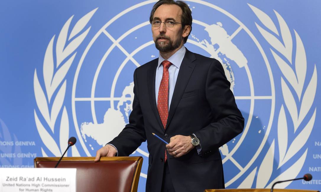 Zeid Ra'ad Al Hussein. Alto comissário das Nações Unidas para os Direitos Humanos pediu indiciamentos contra soldados e investigação sobre comportamento das autoridades francesas Foto: FABRICE COFFRINI / AFP