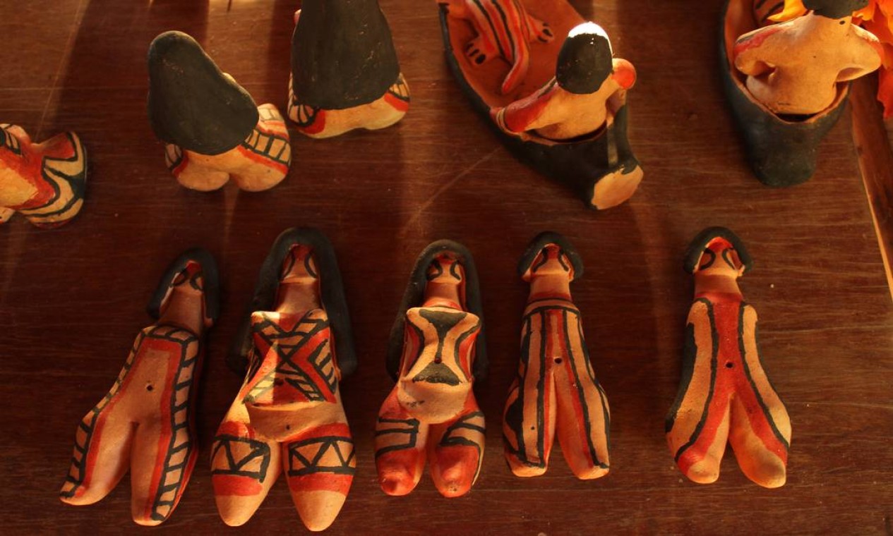 As bonecas ritxòkòs, feitas de argila pelos índios carajás, são Patrimônio Cultural Brasileiro e mostram outro lado do Araguaia Foto: Eduardo Vessoni
