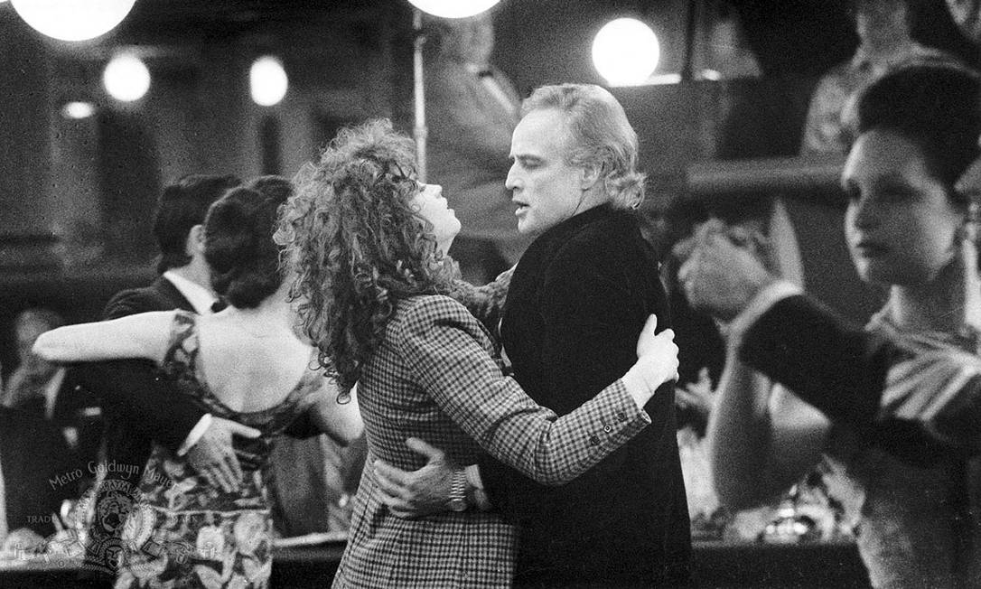 Maria Schneider e Marlon Brando em 'O último tango em Paris' Foto: Reprodução