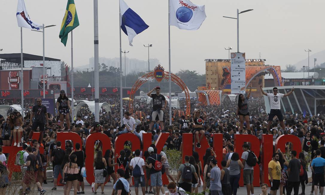 Público aproveita o Rock in Rio 2017 Foto: Pedro Teixeira / Agência O Globo