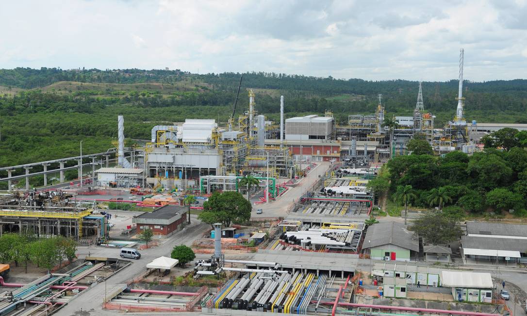 
Refinaria Landulpho Alves (Rlam), em São Francisco do Conde, na Bahia, é uma das oito unidades de refino da Petrobras que estão à venda
Foto:
/
Divulgação
